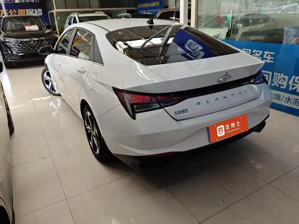 Hyundai Elantra 2022 из CN, фото 4