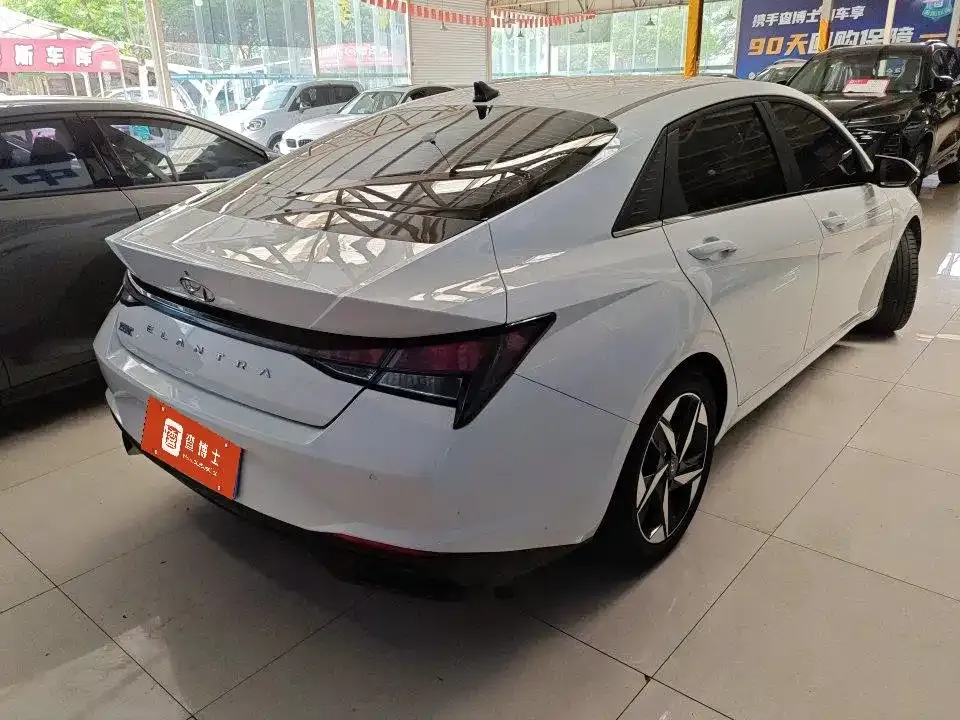 Hyundai Elantra 2022 из CN, фото 5