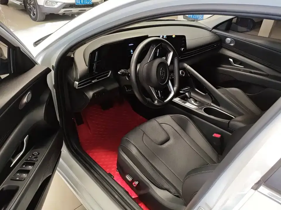 Hyundai Elantra 2022 из CN, фото 8