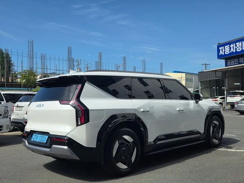 Kia EV9 2024 из KR, фото 8