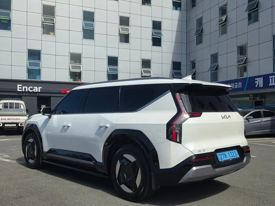 Kia EV9 2024 из KR, фото 10