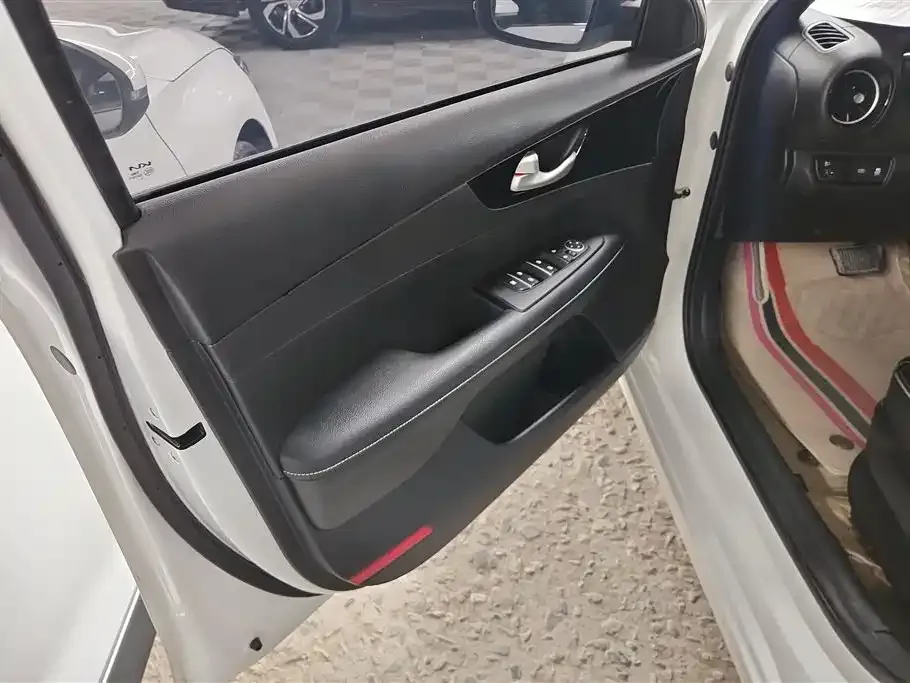 Kia K3 2023 из CN, фото 4