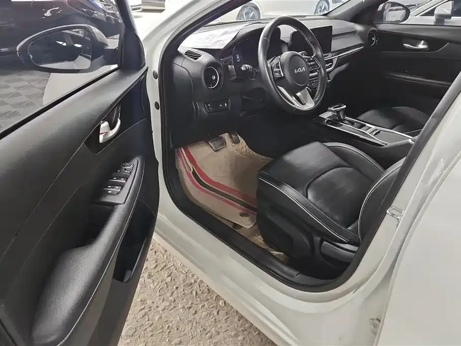Kia K3 2023 из CN, фото 6