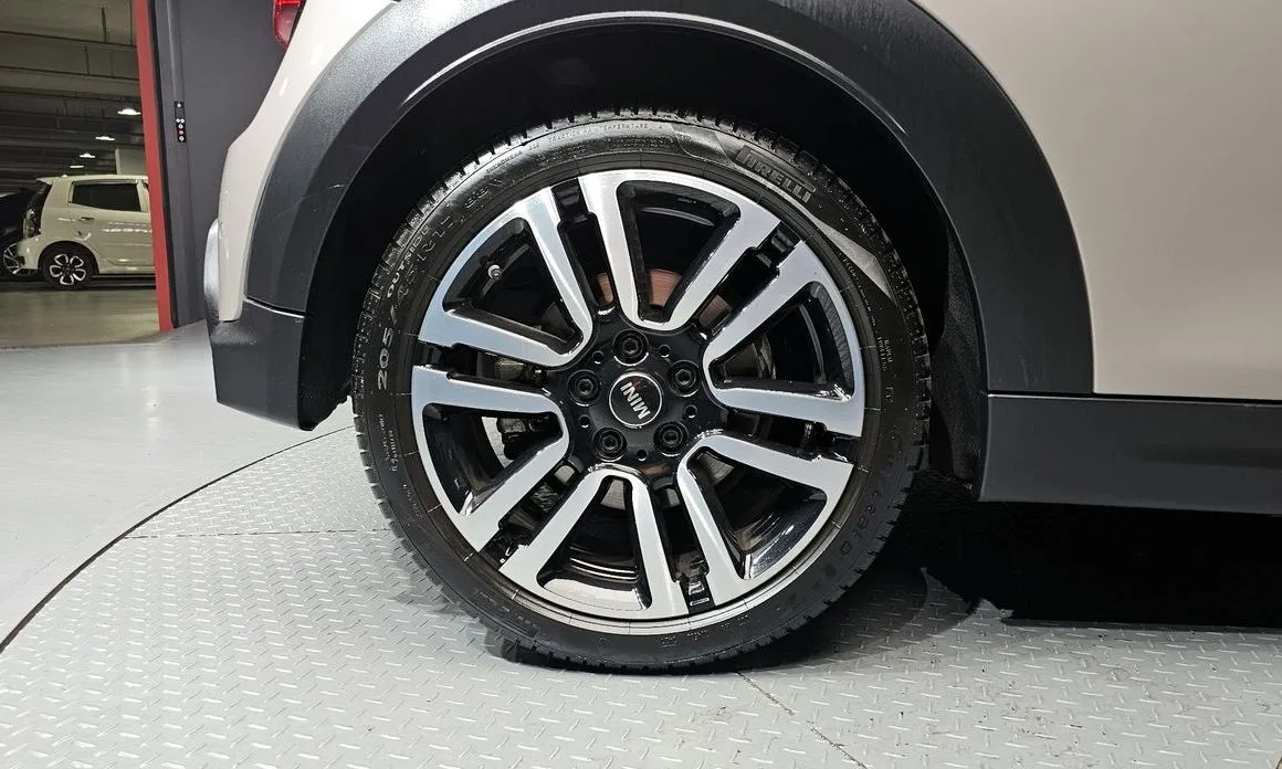 Mini Cooper 2024 из KR, фото 2