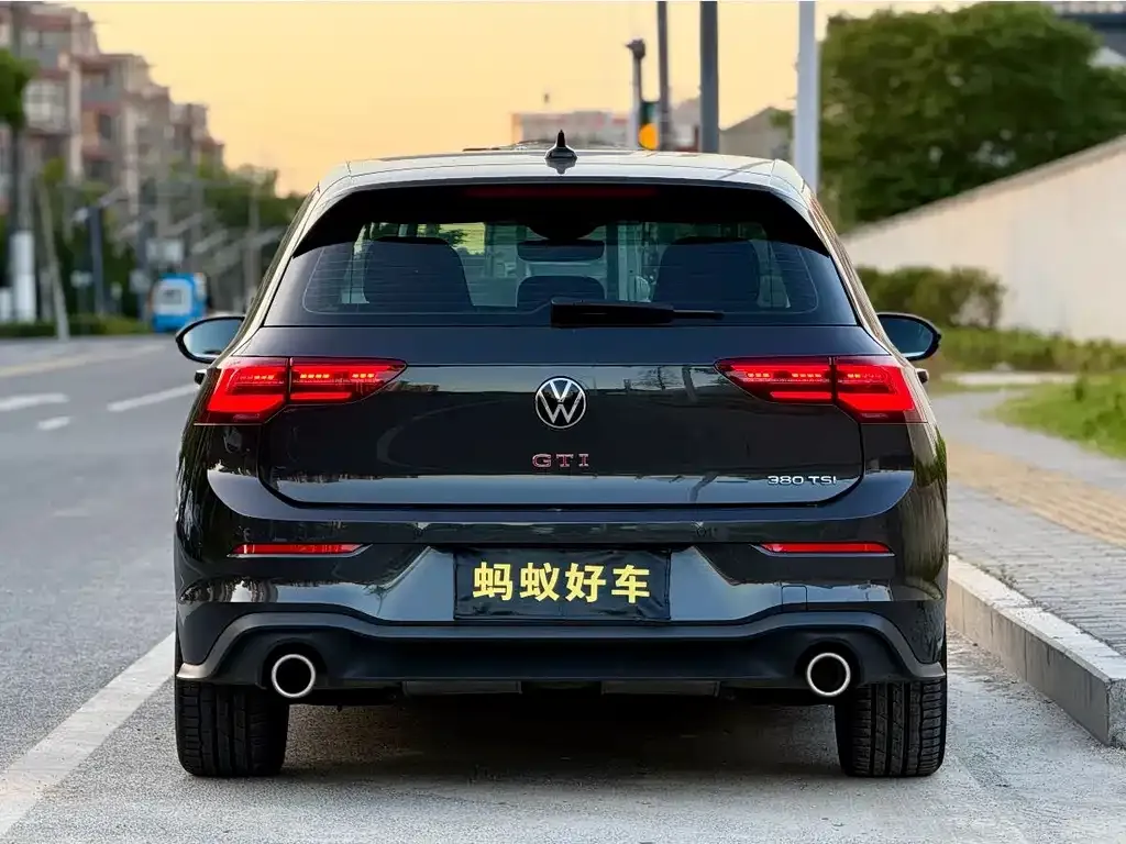 Volkswagen Golf GTI — фото 4