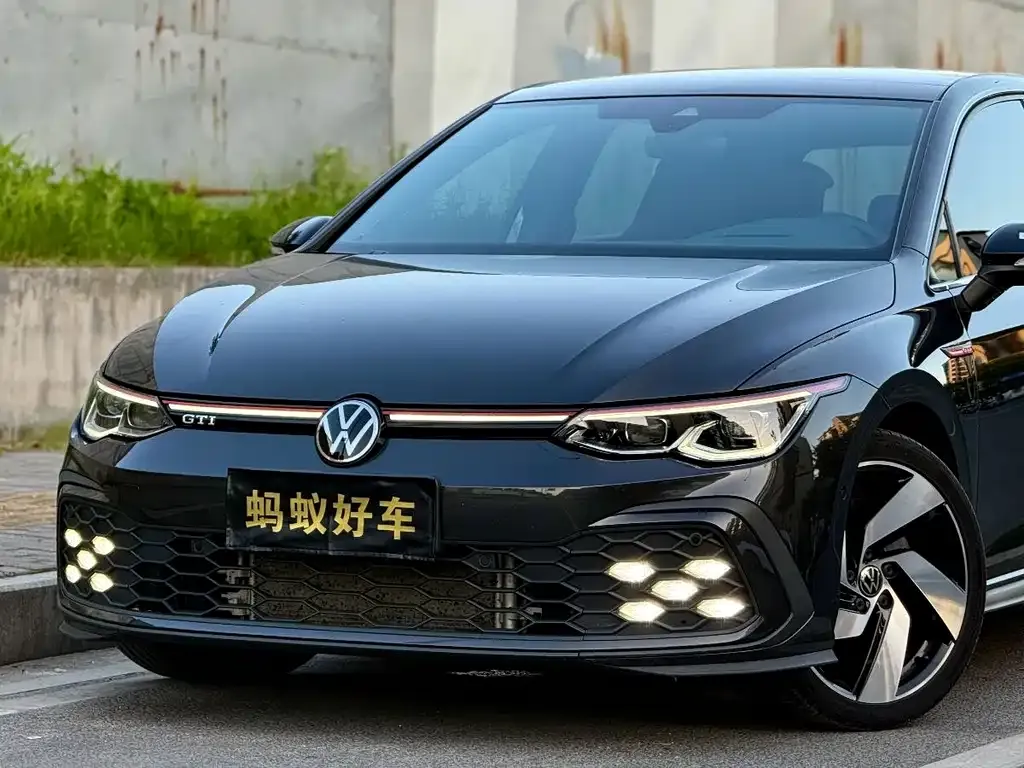 Volkswagen Golf GTI — фото 3