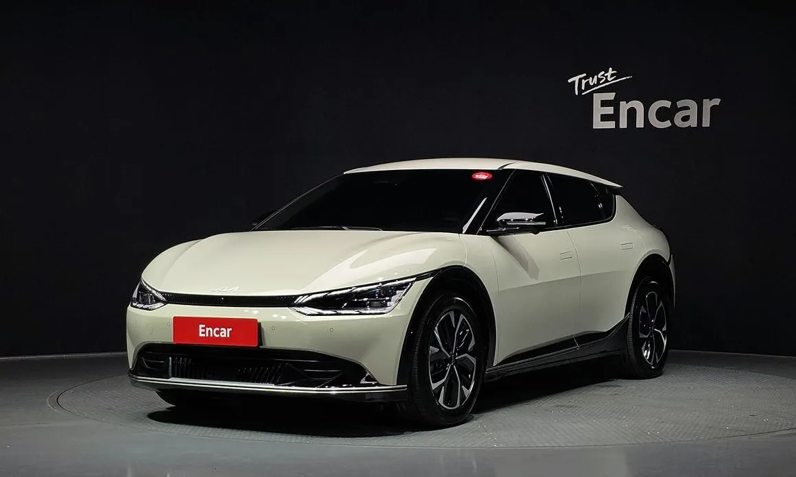 Kia EV6 2023 из KR, фото 1