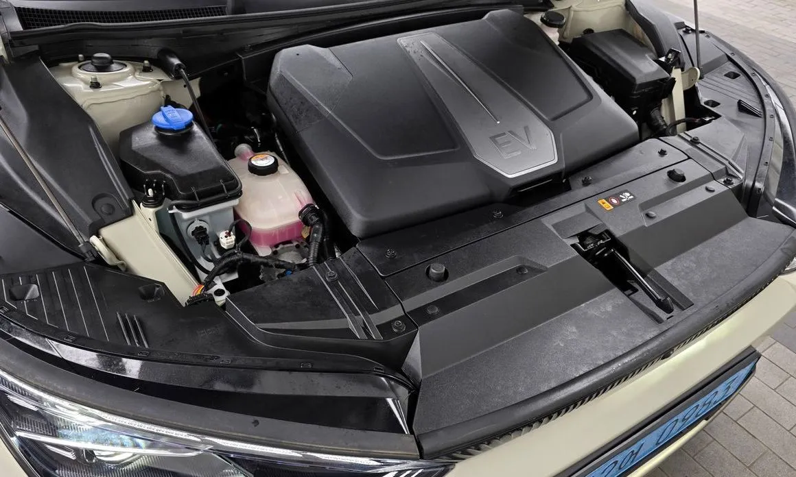 Kia EV6 2023 из KR, фото 7