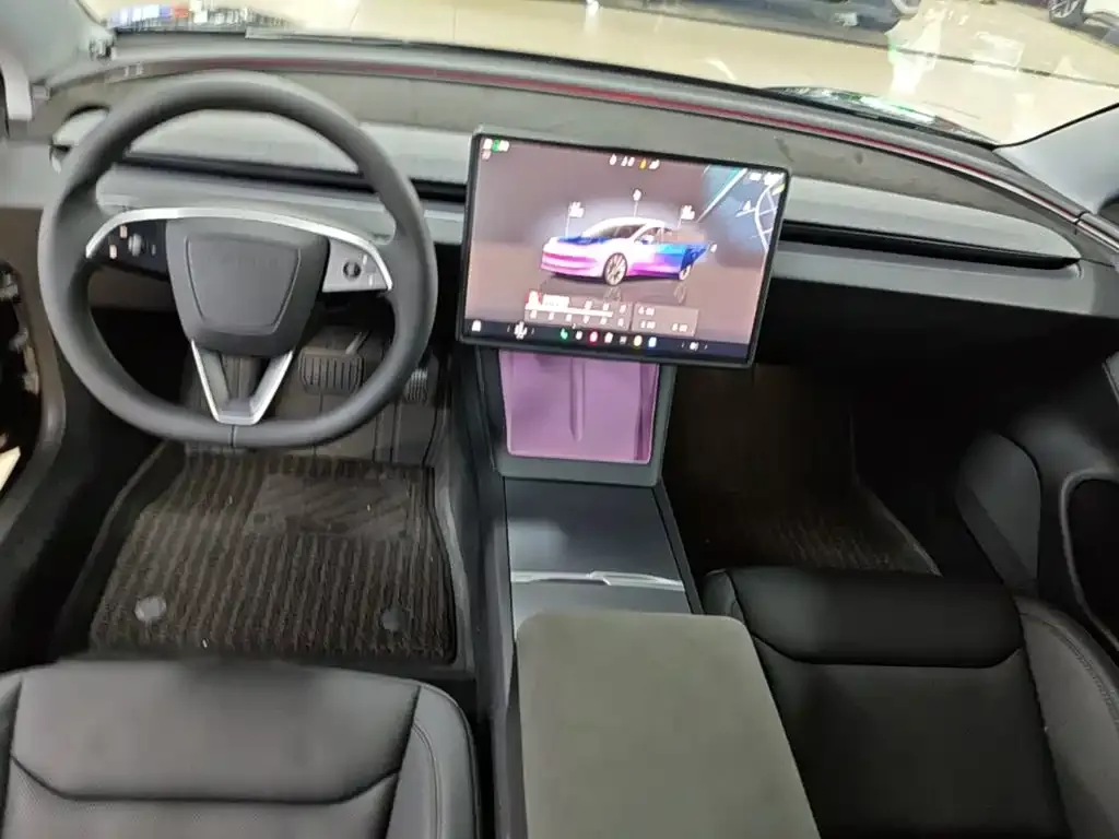 Tesla Model 3 — фото 10