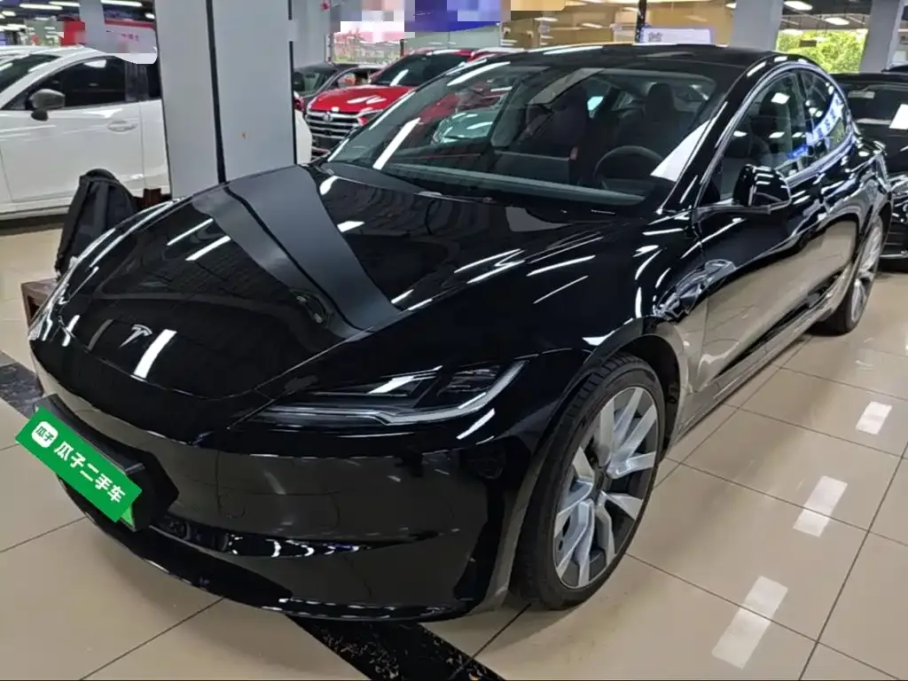 Tesla Model 3 — фото 6