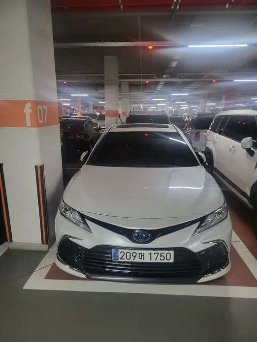 Toyota Camry 2024 из KR, фото 2