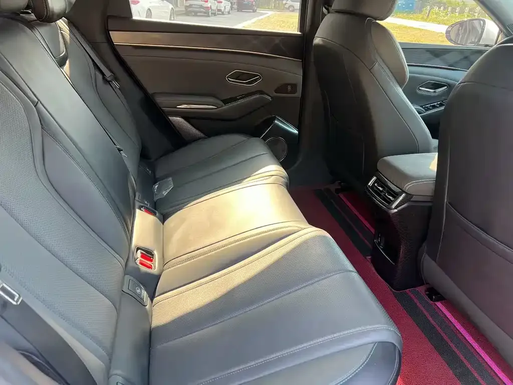 BYD Qin L 2025 из CN, фото 4