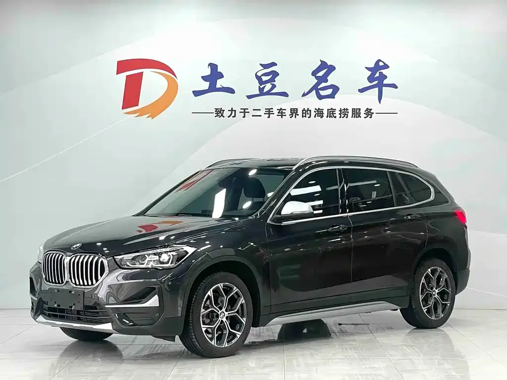 BMW X1 — фото 1