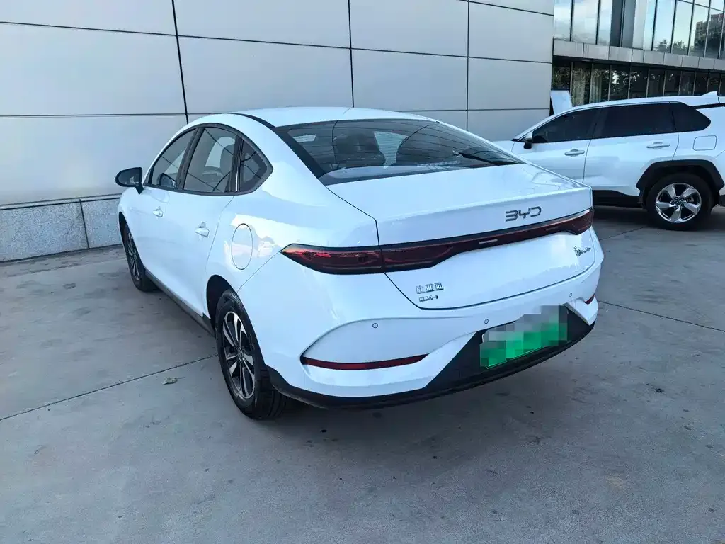 BYD Qin PLUS — фото 7