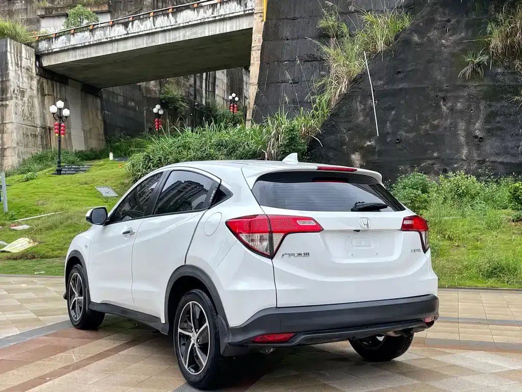 Honda Vezel — фото 2