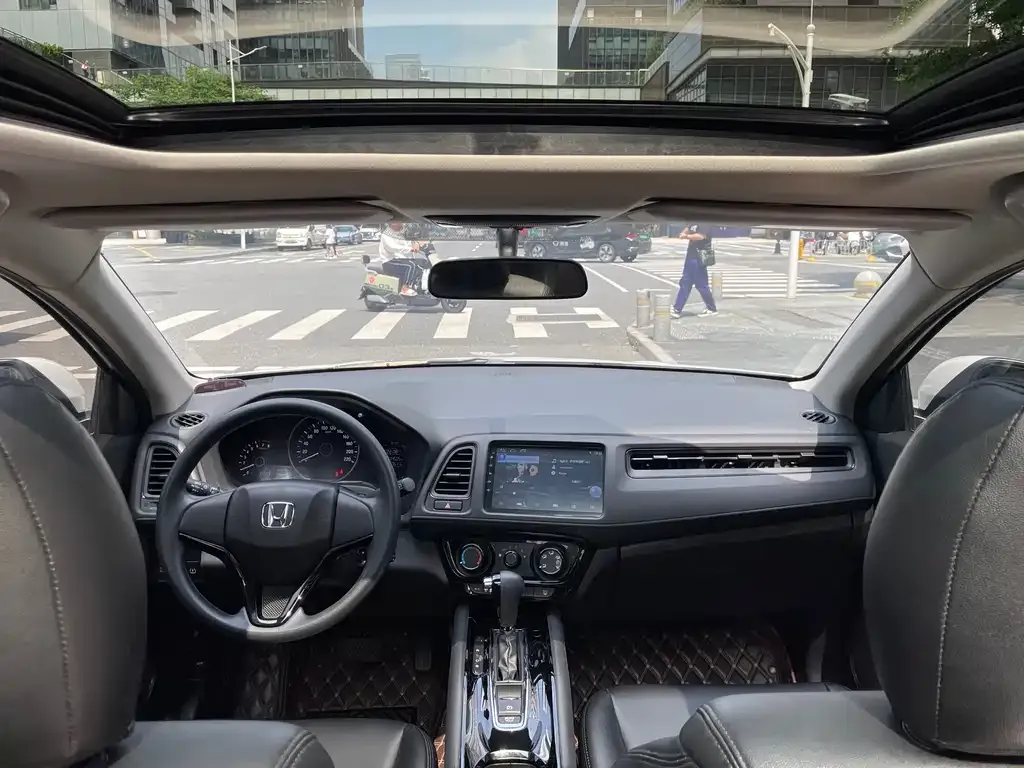 Honda Vezel 2023 из CN, фото 9