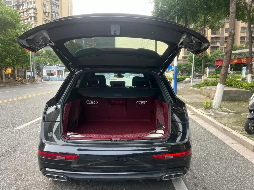 Audi Q5L — фото 3