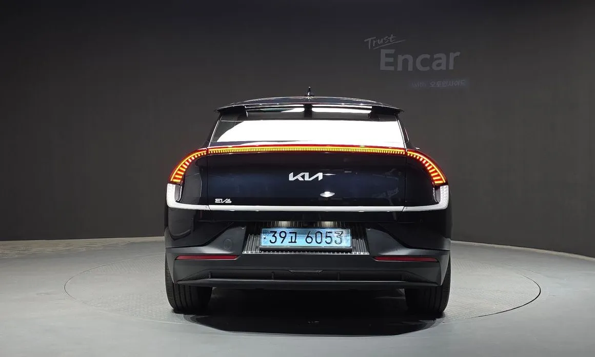 Kia EV6 — фото 7