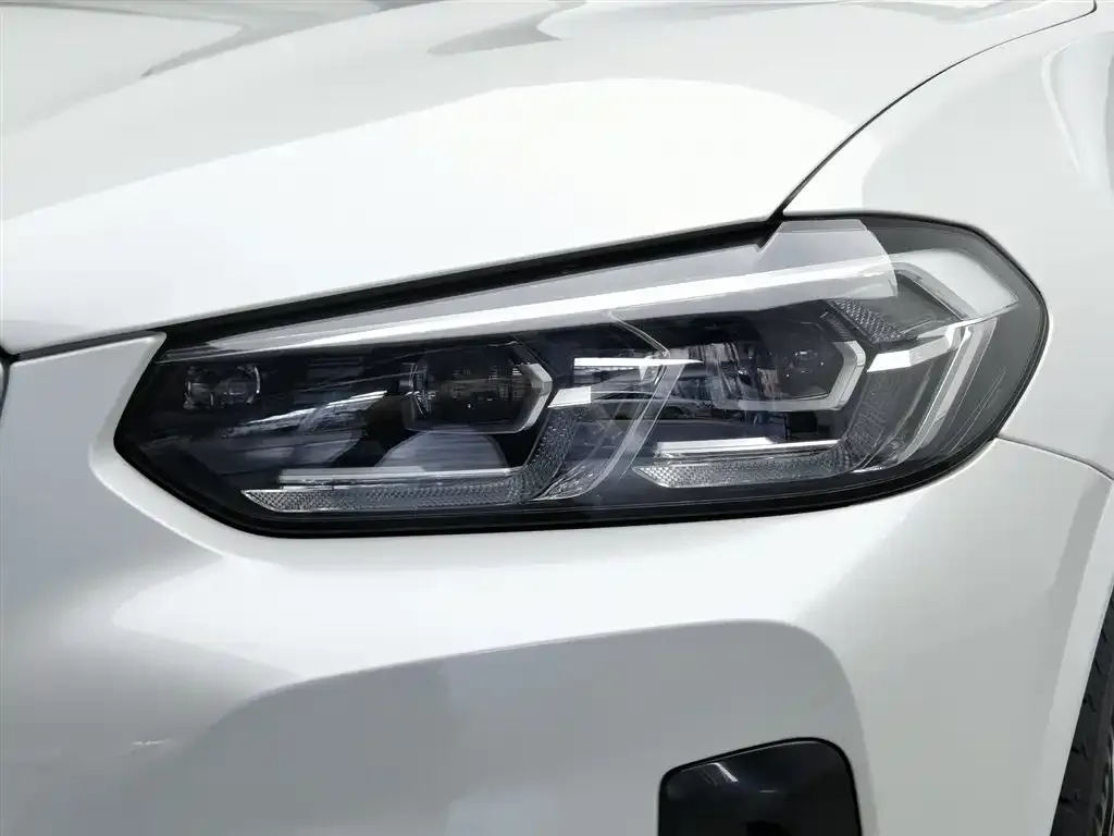 BMW X3 — фото 8