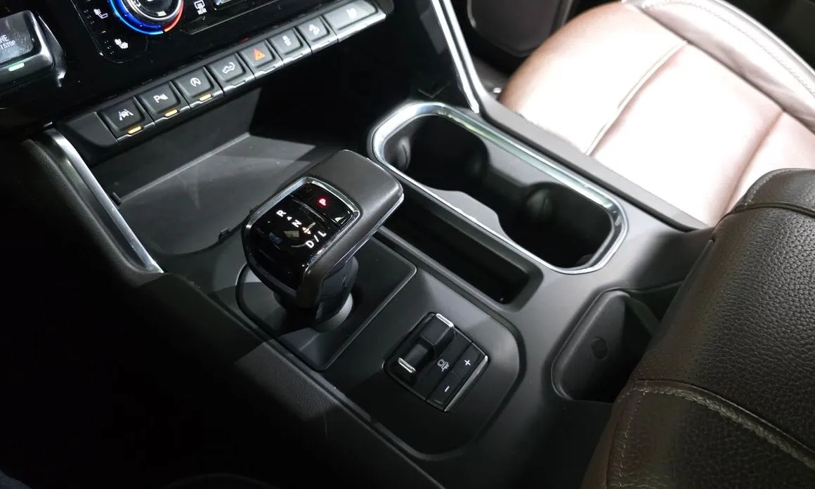 GMC Sierra 2024 из KR, фото 10