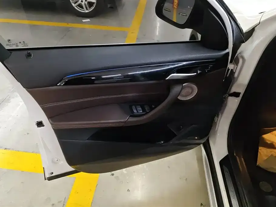 BMW X1 2021 из CN, фото 4