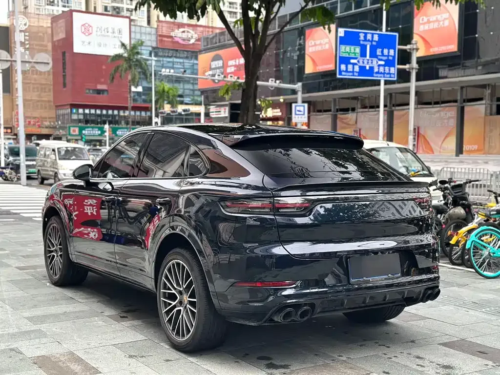 Porsche Cayenne — фото 7