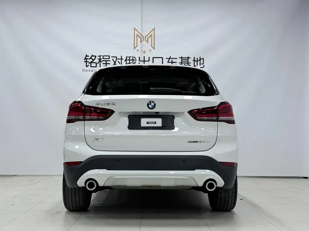 BMW X1 — фото 5