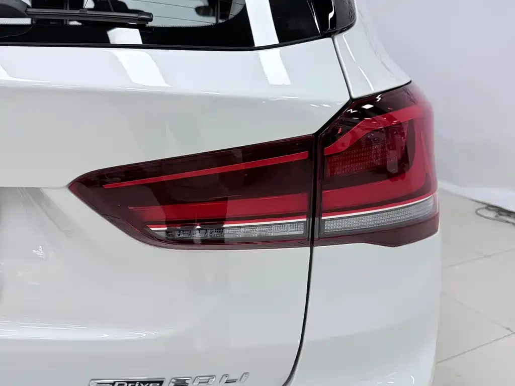 BMW X1 — фото 3