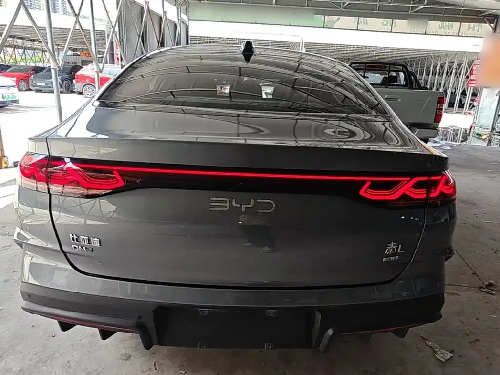 BYD Qin L — фото 7
