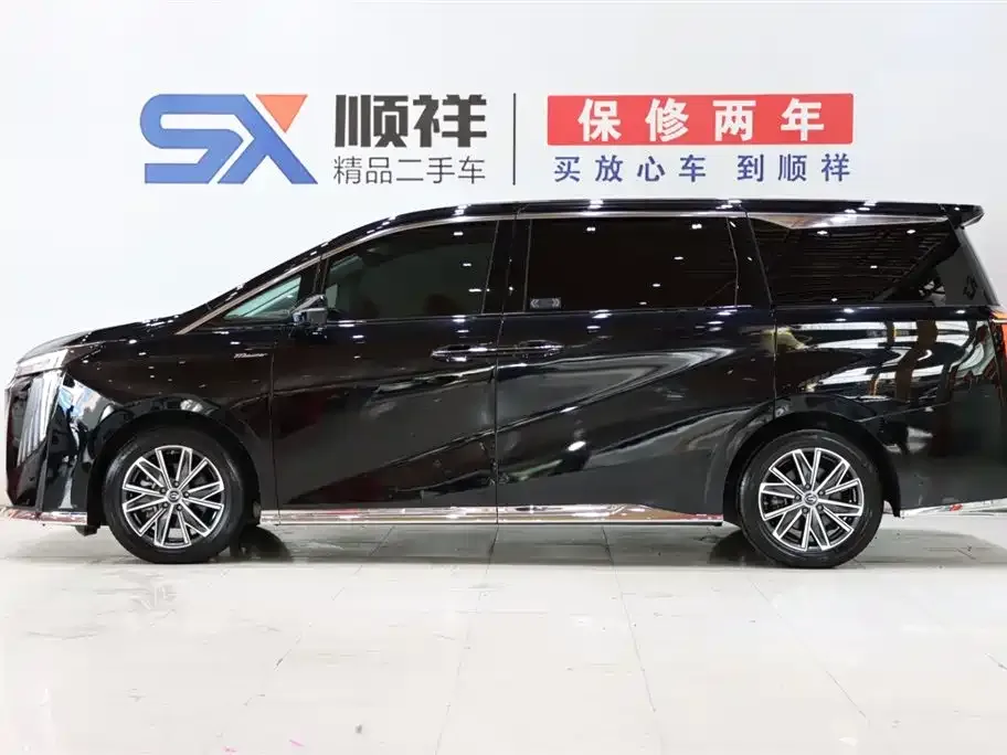 GAC Motor Trumpchi M8 — фото 5
