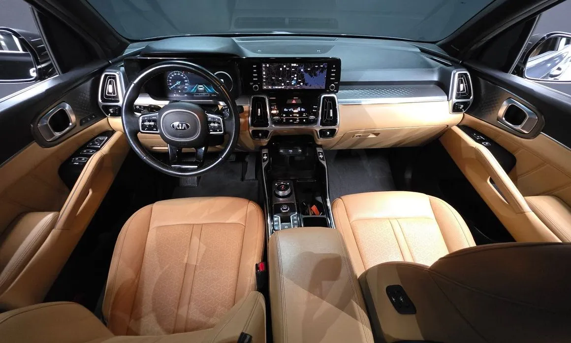 Kia Sorento — фото 9