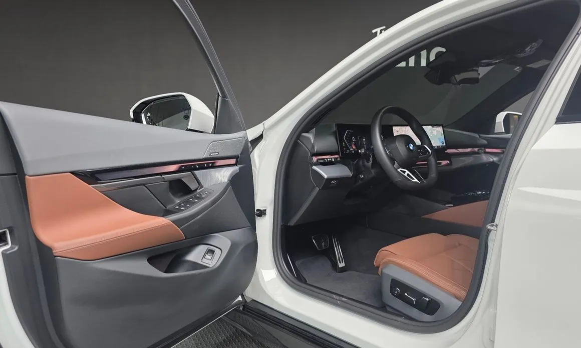 BMW 5-Series 2025 из KR, фото 6