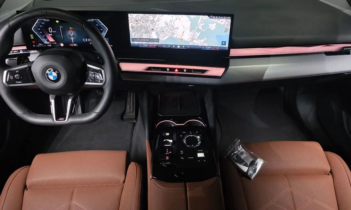 BMW 5-Series 2025 из KR, фото 9
