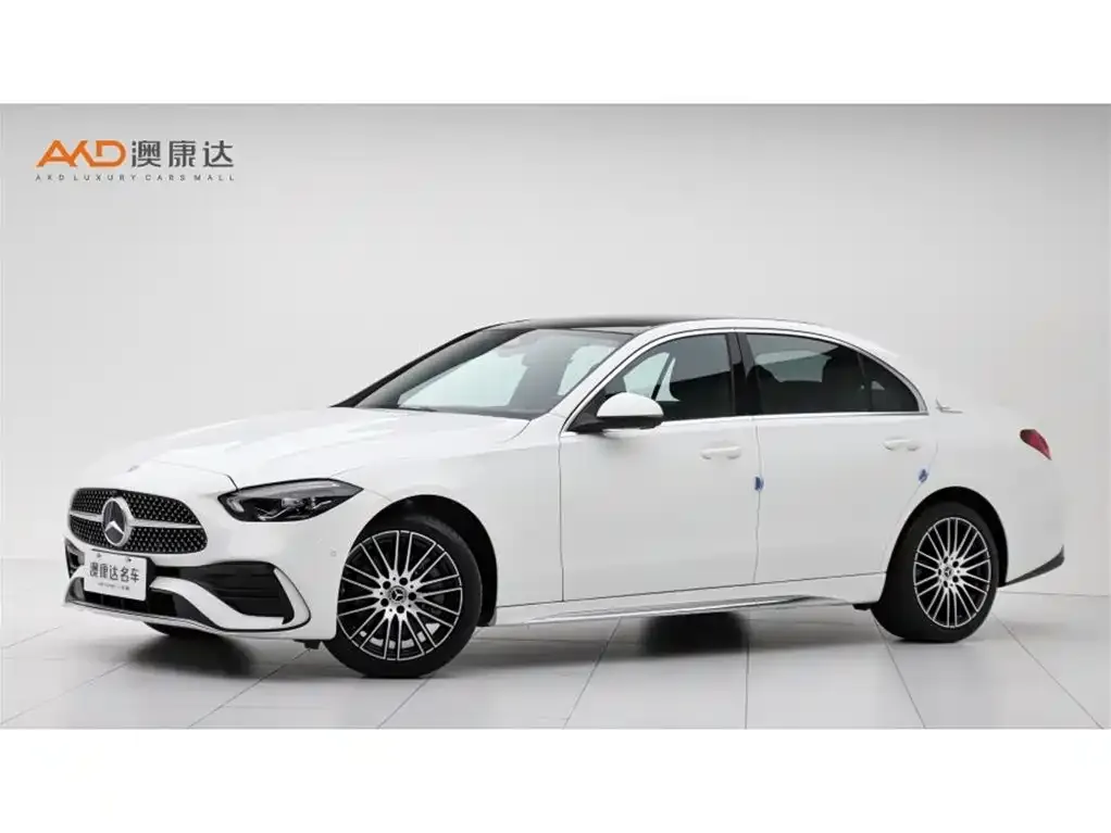 Mercedes-Benz C-Class — фото 1