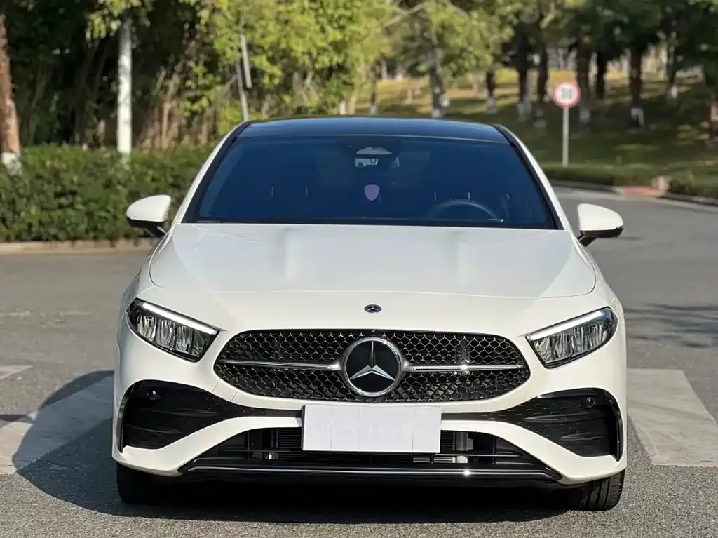Mercedes-Benz A-Class — фото 9
