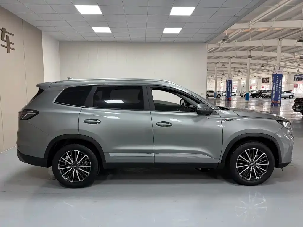 Chery Tiggo 8 PLUS — фото 9