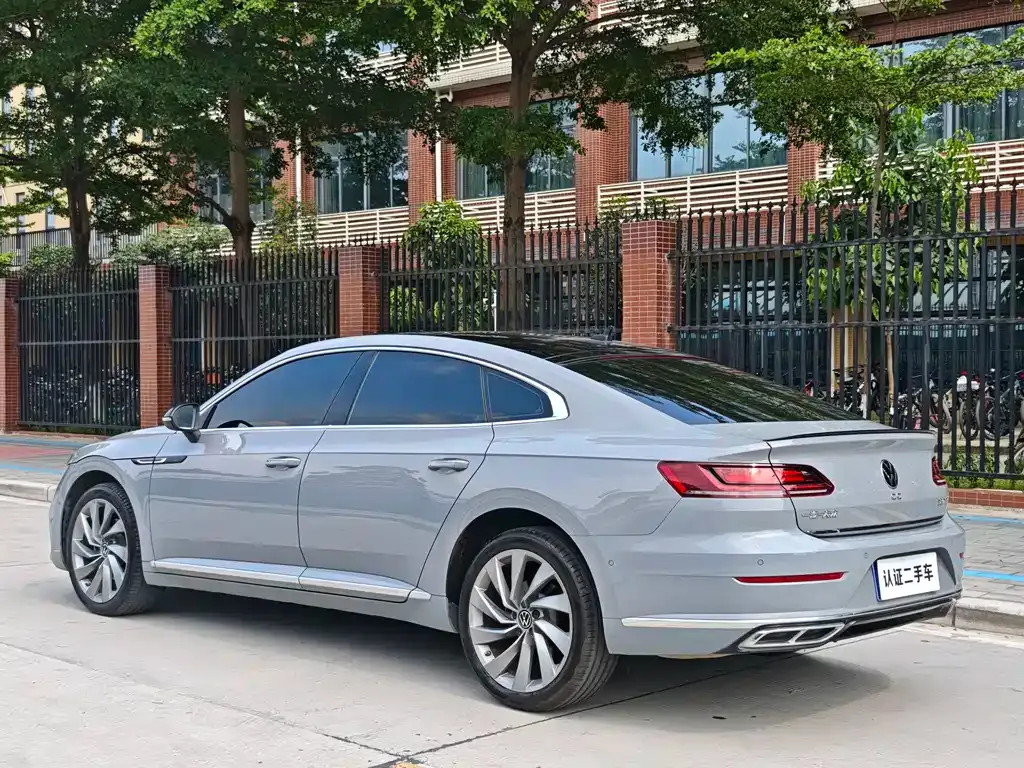 Volkswagen CC 2023 из CN, фото 7
