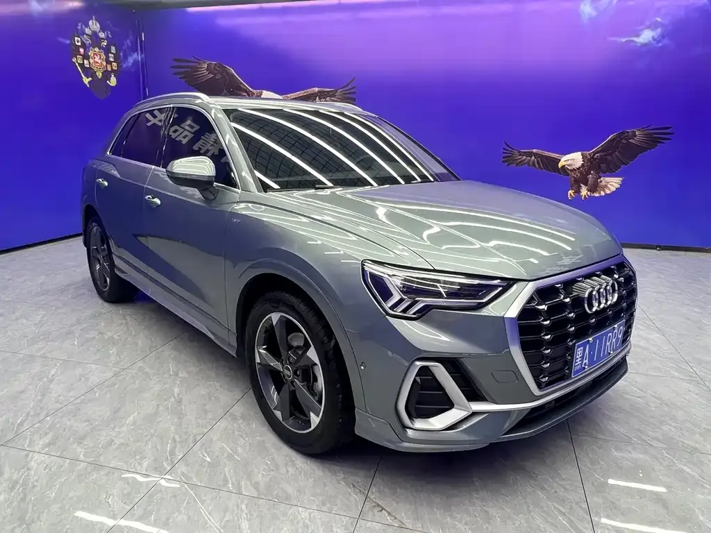 Audi Q3 — фото 10