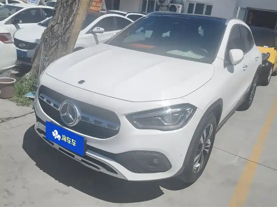 Mercedes-Benz GLA — фото 1