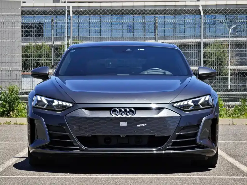 Audi e-tron GT 2024 из CN, фото 8