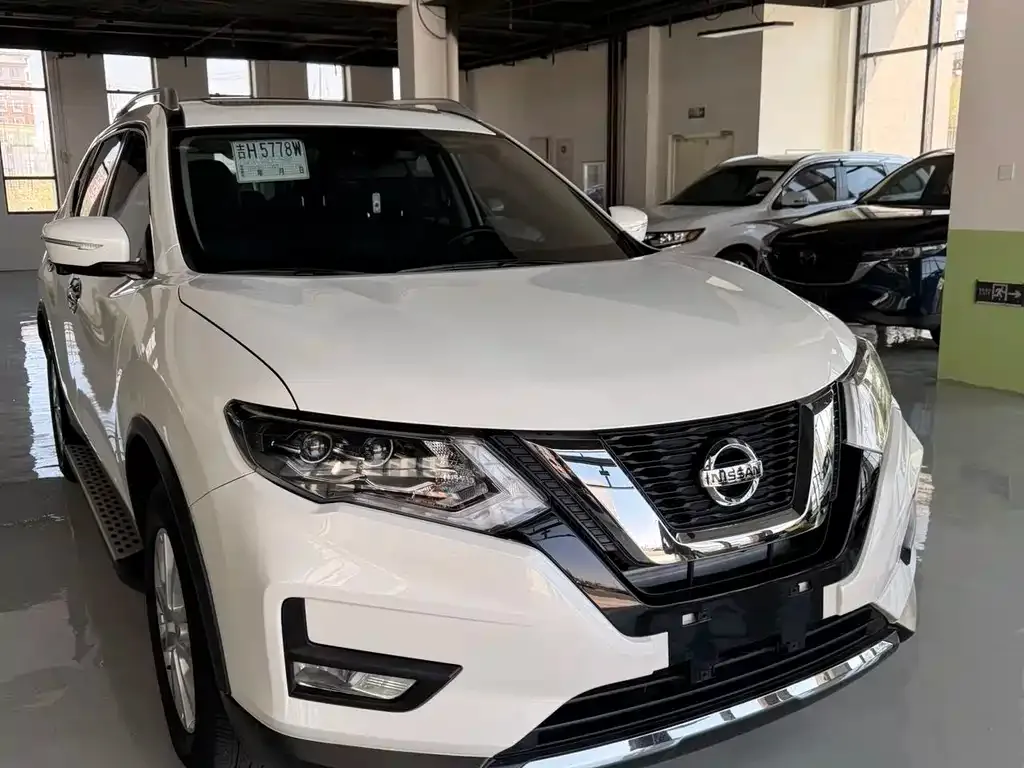 Nissan X-Trail — фото 2