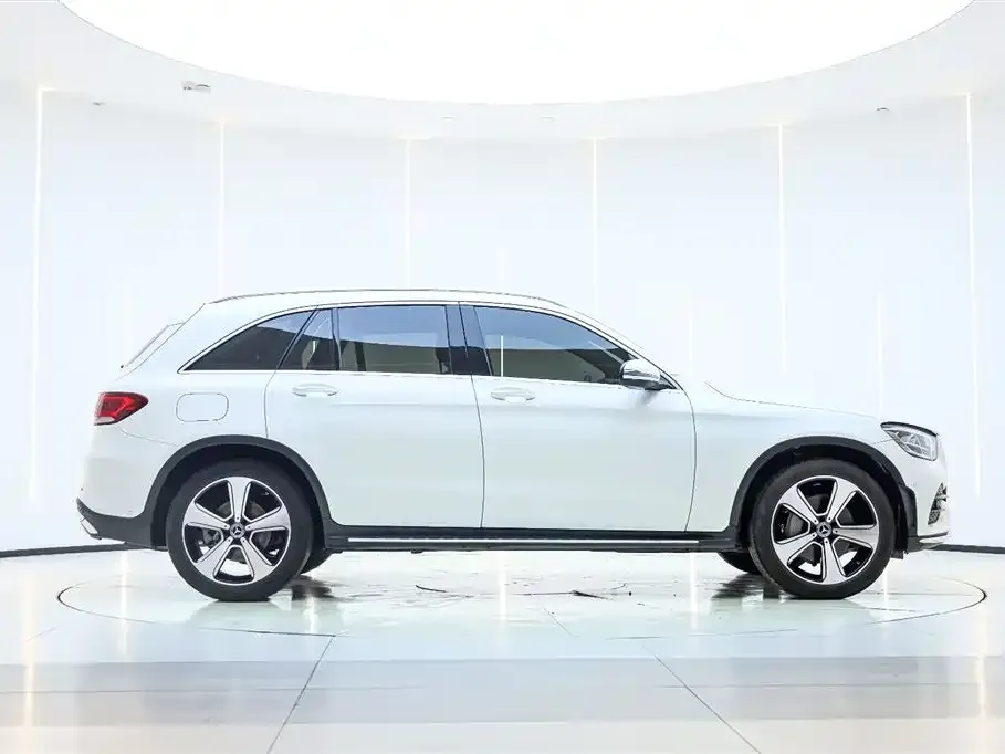 Mercedes-Benz GLC — фото 3