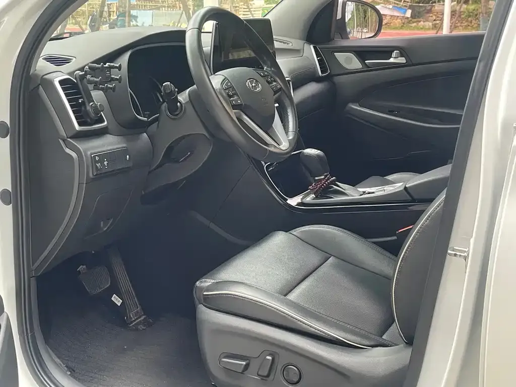 Hyundai Tucson — фото 4