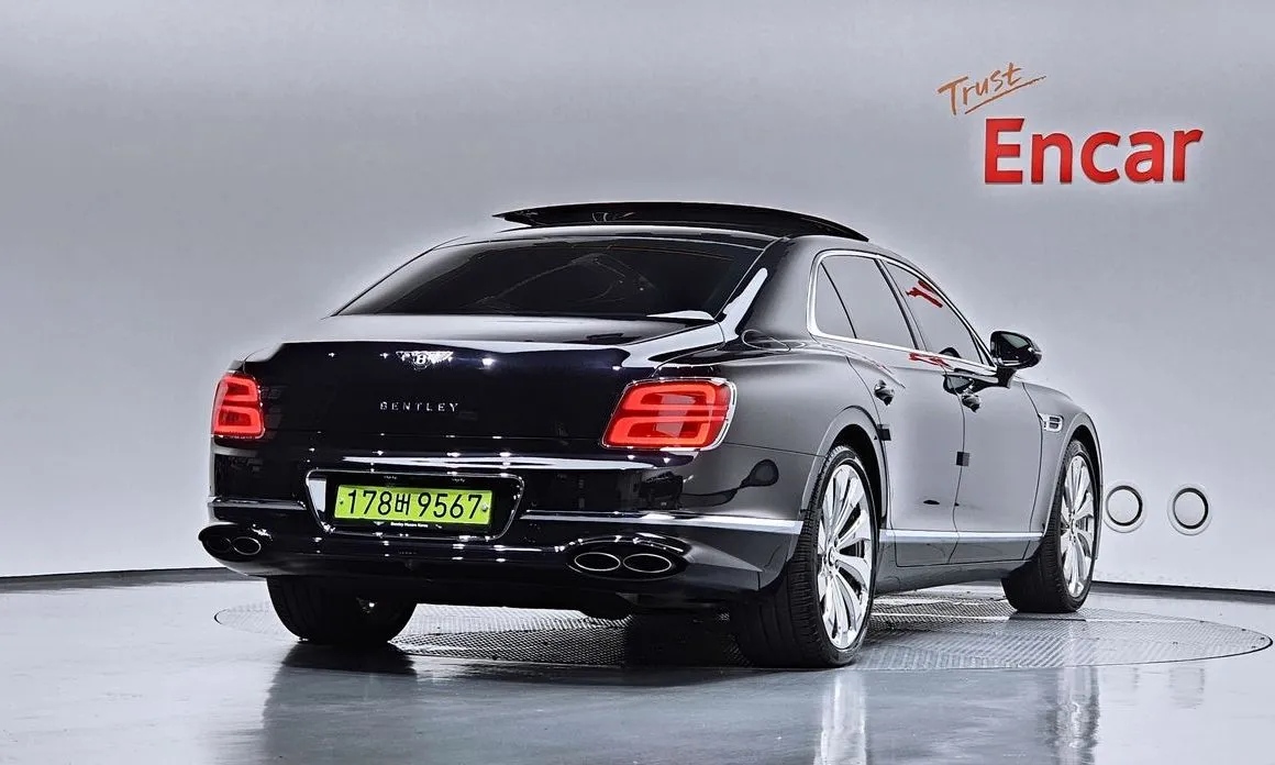Bentley Flying Spur 2022 из KR, фото 2