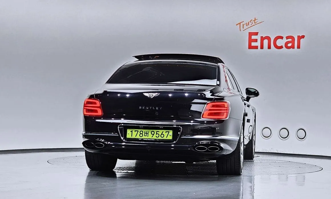 Bentley Flying Spur 2022 из KR, фото 3