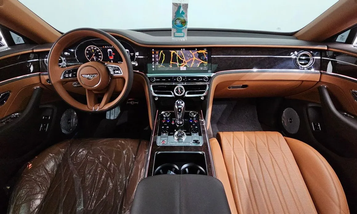 Bentley Flying Spur 2022 из KR, фото 7