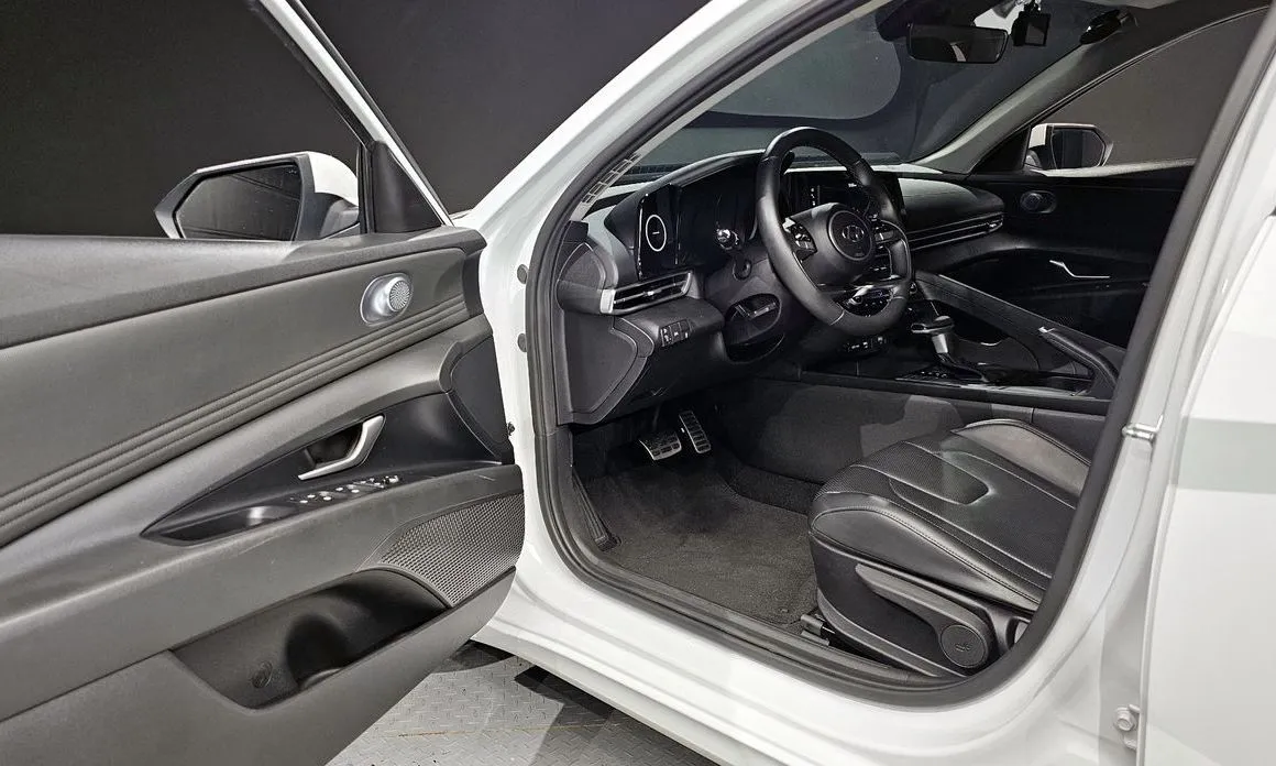 Hyundai AVANTE 2021 из KR, фото 6