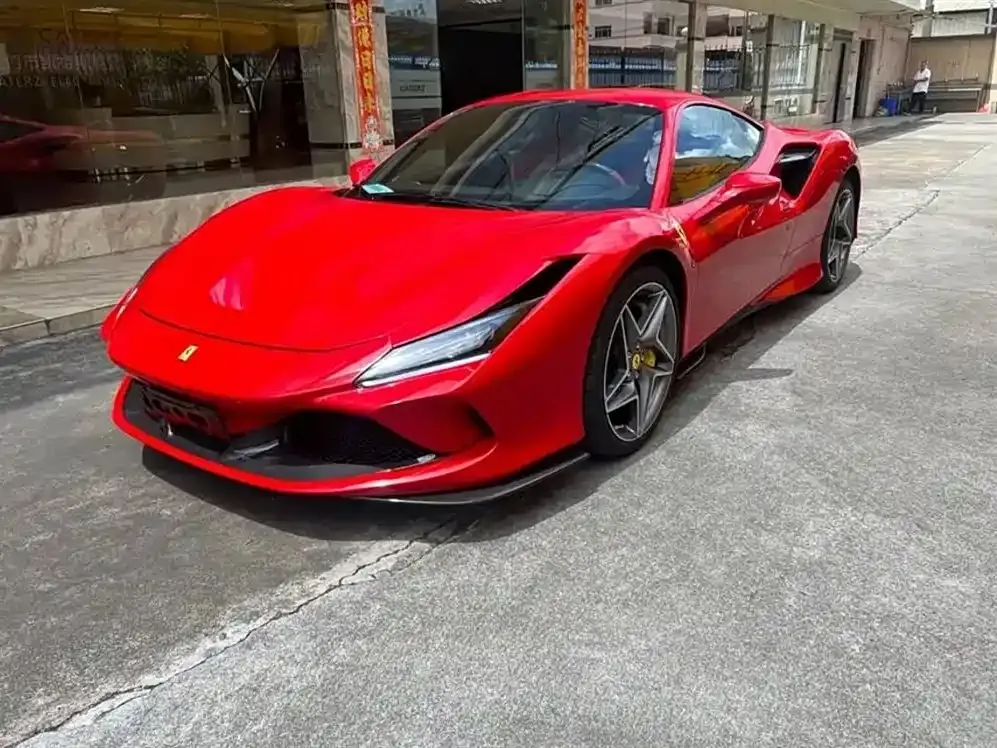 Ferrari F8 — фото 1