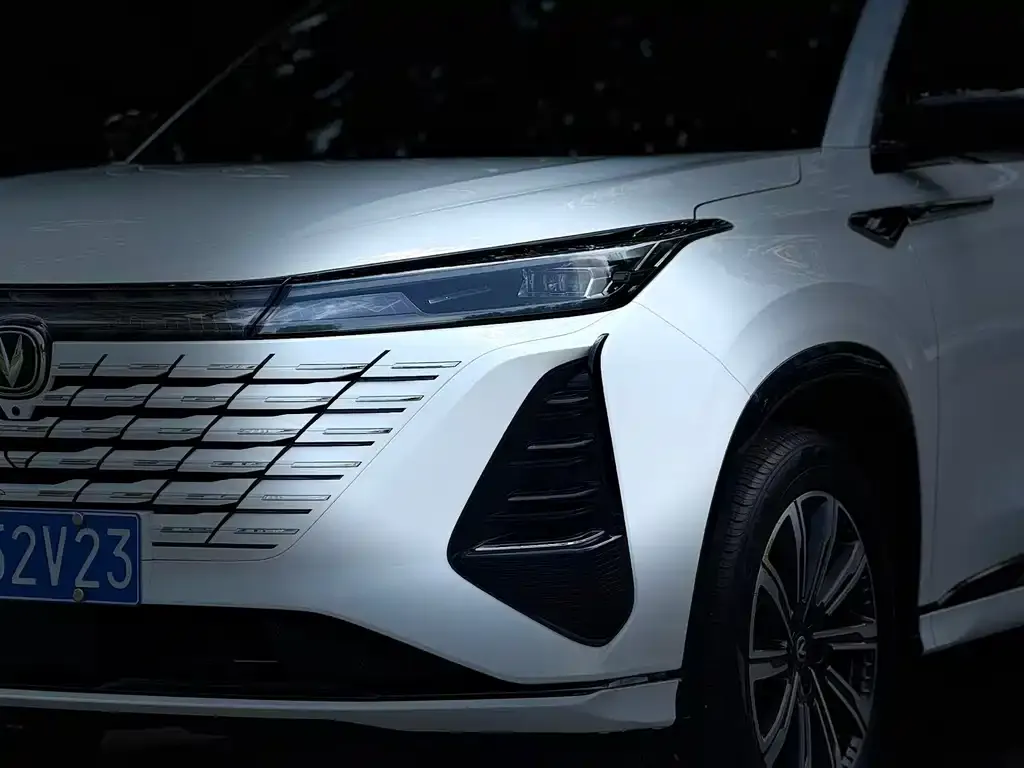 Changan CS75PLUS — фото 6