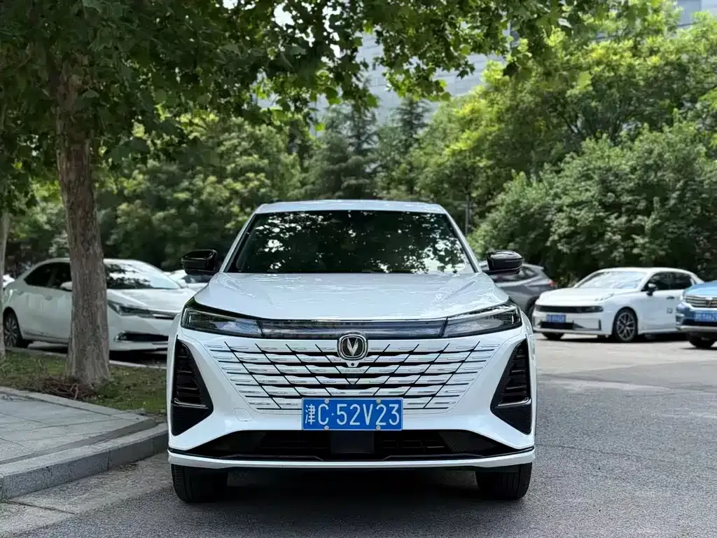 Changan CS75PLUS — фото 3